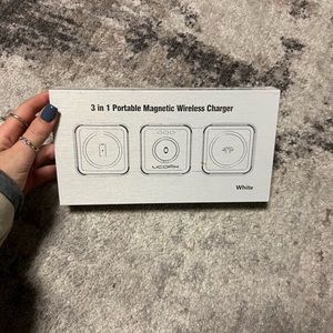 3 in 1 Portable Magnetic Wireless Charger